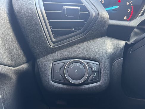 Used 2018 Ford Escape S image 32