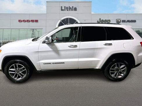 Used 2020 Jeep Grand Cherokee Limited w/ Luxury Group II image 3