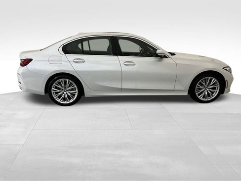 Used 2024 BMW 330e xDrive image 3