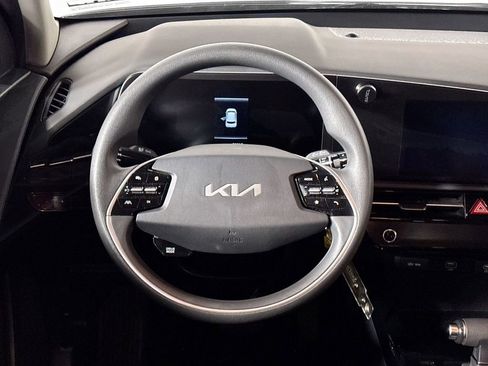 Certified 2024 Kia Niro LX FWD image 14