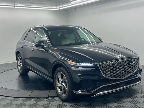 Used 2026 Genesis GV70 2.5T Select image 2