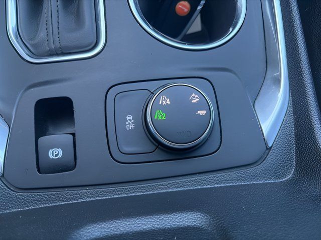 Used 2019 Chevrolet Traverse LT w/ LT Premium Package AWD/4WD image 18