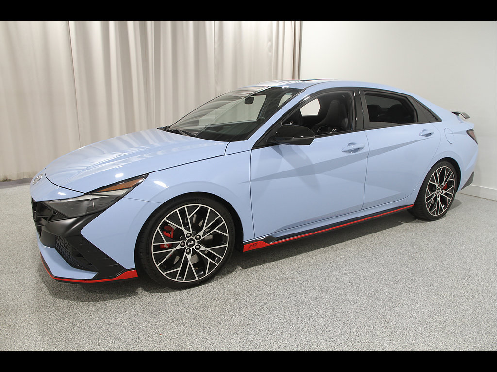 Used 2023 Hyundai Elantra N FWD image 3