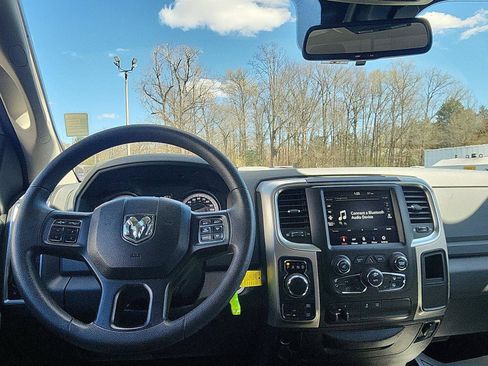 Used 2019 RAM 1500 Classic SLT AWD/4WD image 20