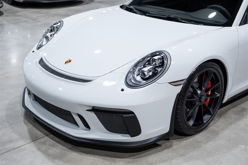 Used 2018 Porsche 911 GT3 RWD image 11
