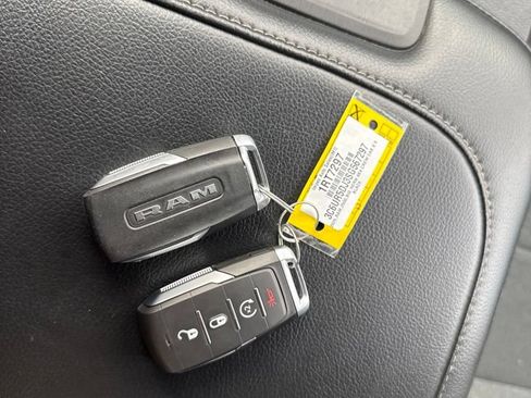 Used 2025 RAM 2500 Big Horn AWD/4WD image 5