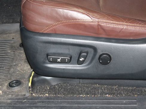 Used 2018 Toyota 4Runner Limited image 17