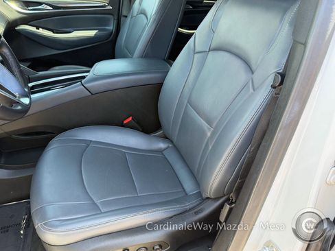 Used 2024 Buick Enclave Premium AWD/4WD image 23