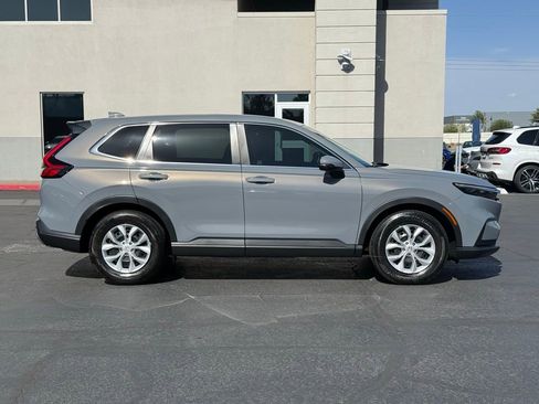 Used 2025 Honda CR-V LX image 2