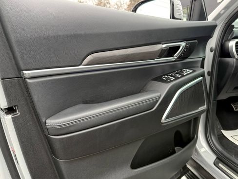 Used 2024 Kia Telluride SX Prestige X-Line image 11