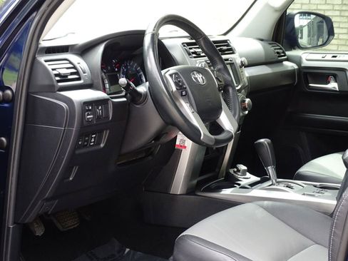 Used 2016 Toyota 4Runner SR5 Premium AWD/4WD image 15