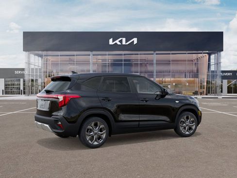 New 2026 Kia Seltos LX image 6