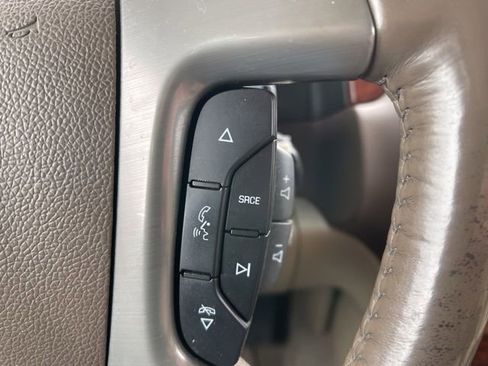 Used 2012 Chevrolet Suburban LTZ image 20