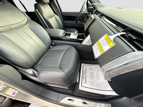New 2026 Land Rover Range Rover Long Wheelbase SE AWD/4WD image 15