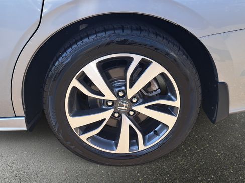 Used 2024 Honda Odyssey Touring image 33