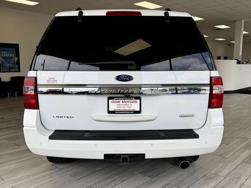 Used 2017 Ford Expedition Limited RWD image 8