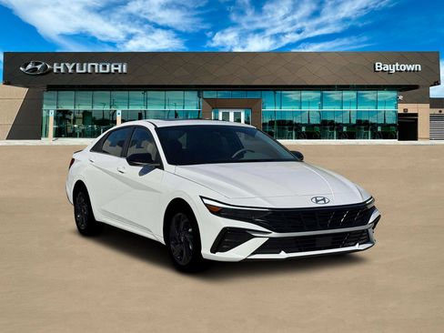 New 2026 Hyundai Elantra SEL Sport Premium w/ Cargo Package FWD image 11
