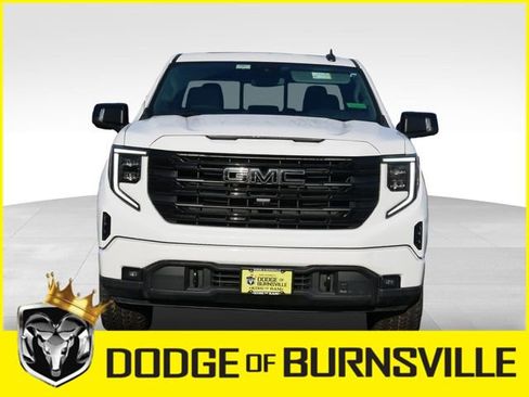 Used 2022 GMC Sierra 1500 Elevation w/ Elevation Premium Package image 2