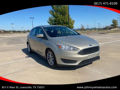 Used 2016 Ford Focus SE image 2