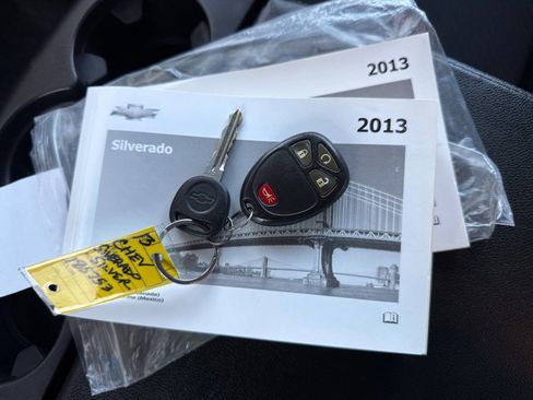 Used 2013 Chevrolet Silverado 1500 LT image 22