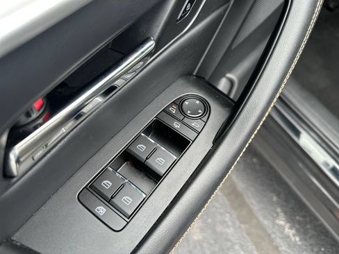 Certified 2025 MAZDA CX-70 Plug-In Hybrid w/ Premium Plus AWD/4WD image 12