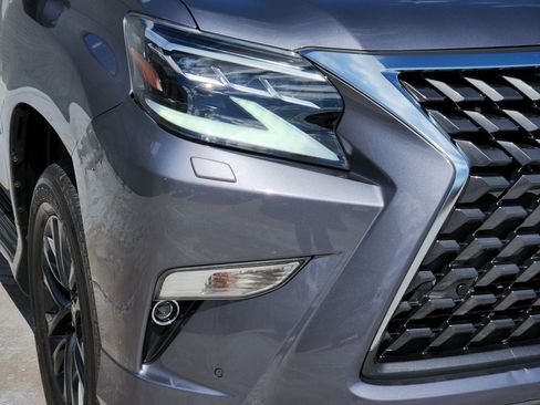Used 2023 Lexus GX 460 Premium w/ Premium Plus Package AWD/4WD image 10