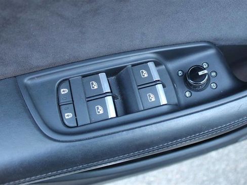 Used 2020 Audi Q8 Prestige w/ Prestige Package image 14