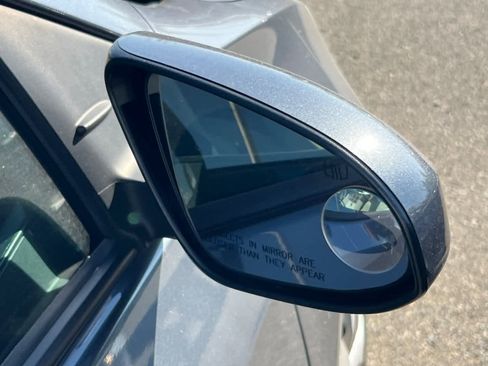 Used 2014 Toyota Corolla LE image 16