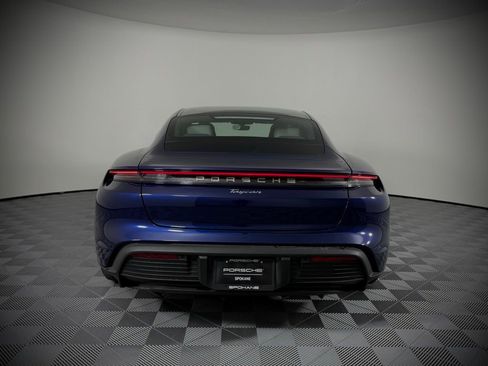 New 2024 Porsche Taycan image 9