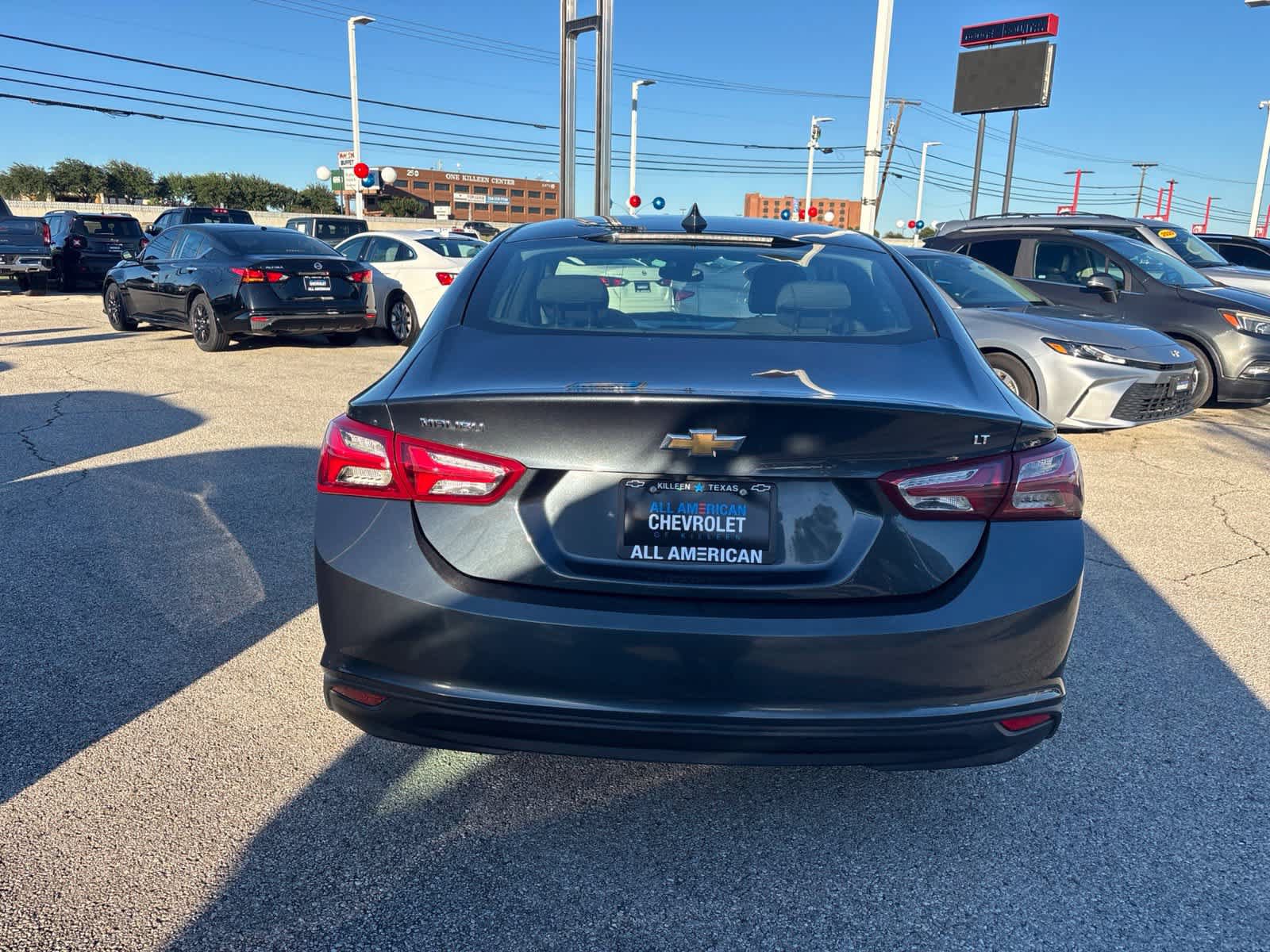 Used 2021 Chevrolet Malibu LT FWD image 6