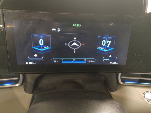 Used 2023 Hyundai Elantra Limited image 23