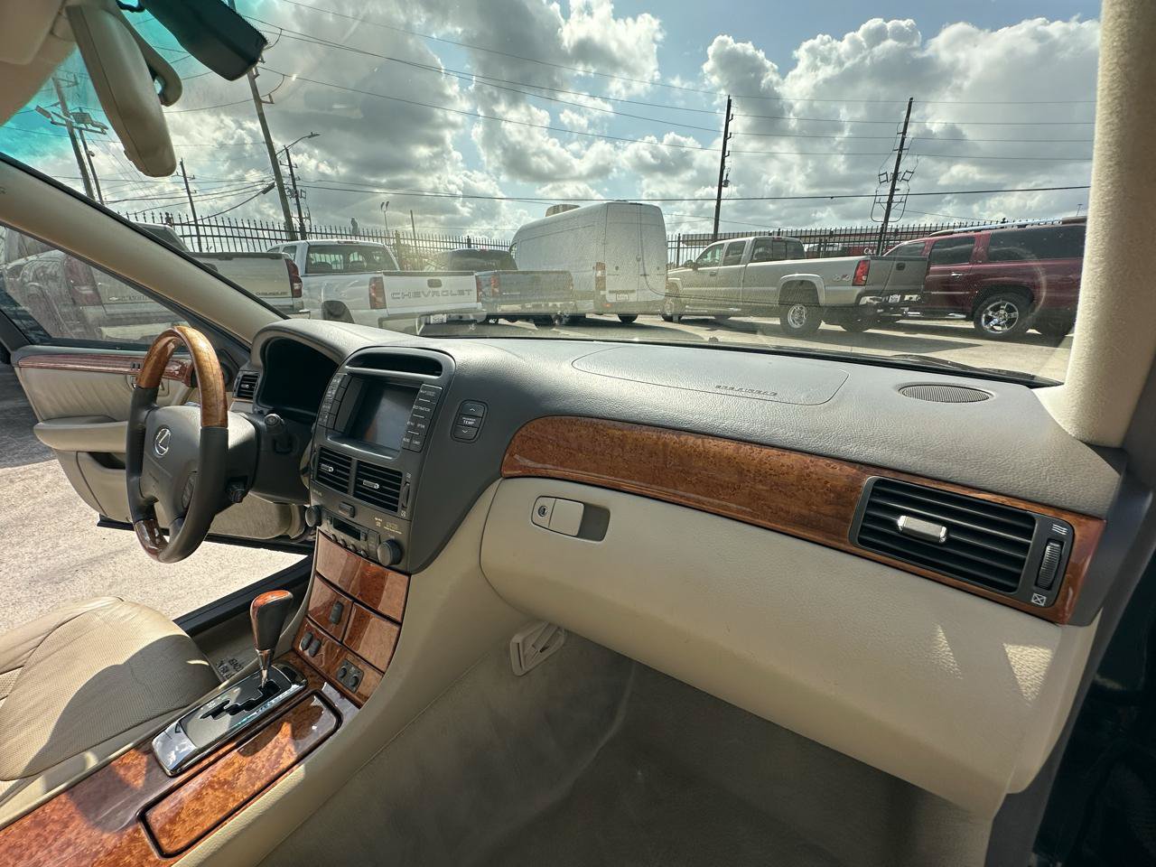 Used 2005 Lexus LS 430 RWD image 50