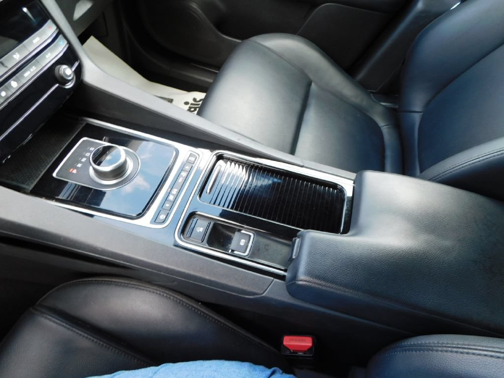 Used 2018 Jaguar F-PACE Premium AWD/4WD image 38
