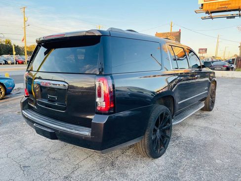 Used 2016 GMC Yukon XL Denali w/ Open Road Package image 9