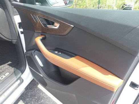Used 2025 Audi Q8 Prestige AWD/4WD image 12