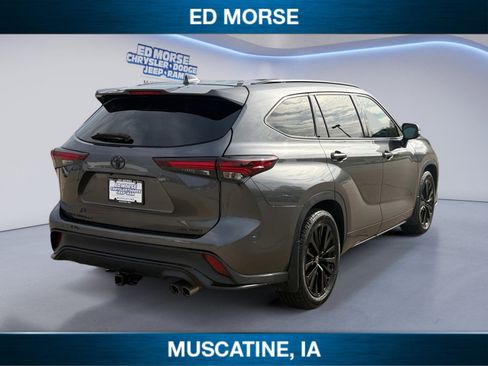 Used 2024 Toyota Highlander XSE AWD/4WD image 5