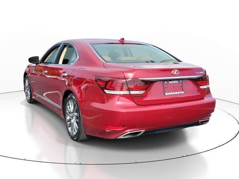 Used 2015 Lexus LS 460 w/ Comfort Package RWD image 4