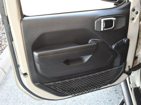 Used 2020 Jeep Gladiator Sport w/ Trailer Tow Package image 41