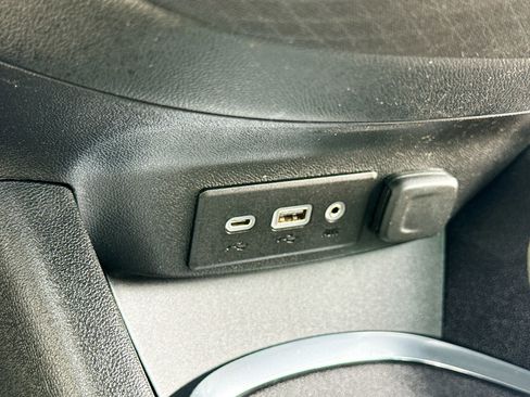 Used 2020 Chevrolet Malibu LT FWD image 11
