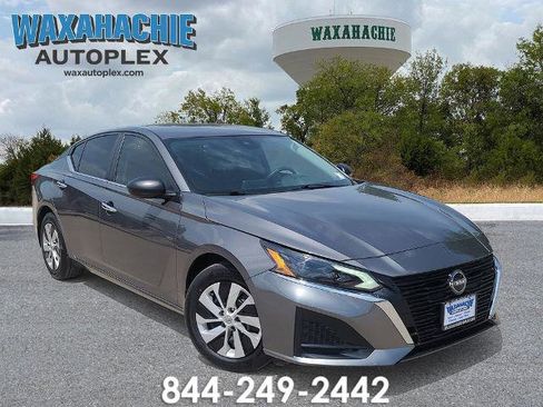 Certified 2025 Nissan Altima 2.5 S FWD image 1