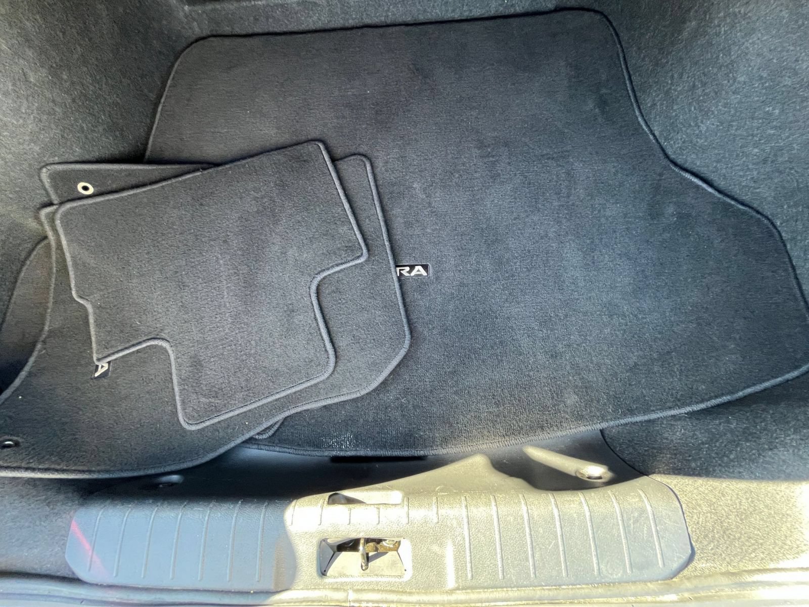 Used 2025 Nissan Sentra SV FWD image 30