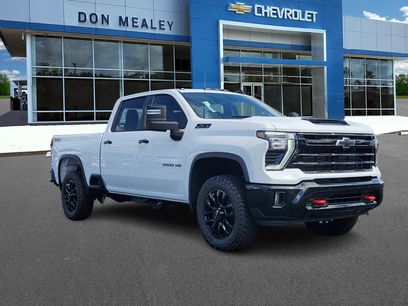 New 2026 Chevrolet Silverado 3500 LT w/ Trail Boss Package