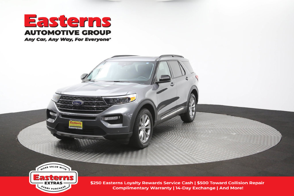 Used 2024 Ford Explorer XLT w/ Equipment Group 202A AWD/4WD image 58