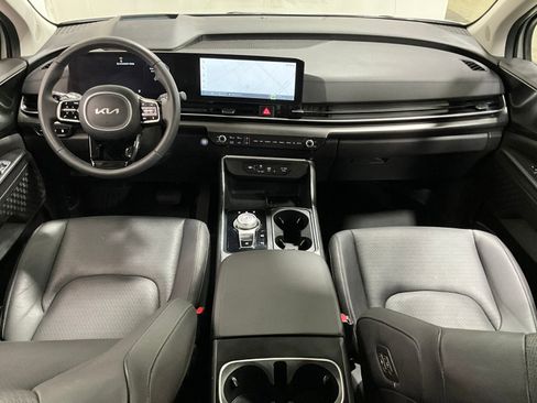 Used 2026 Kia Carnival SX Prestige image 15