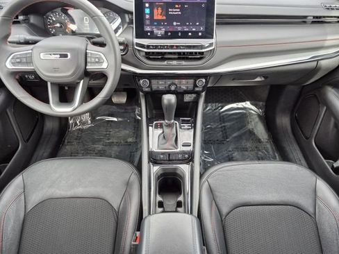 Certified 2025 Jeep Compass Trailhawk AWD/4WD image 20
