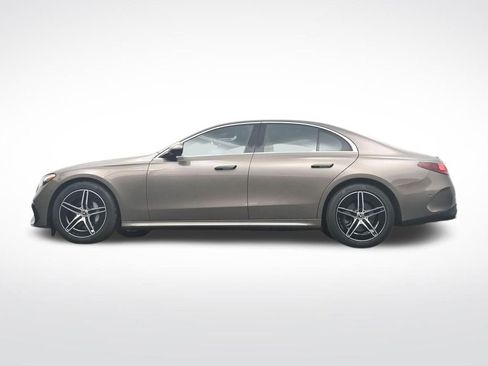 Used 2025 Mercedes-Benz E 350 Sedan image 39