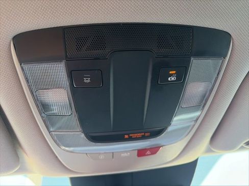 Used 2023 Kia Sorento EX image 25