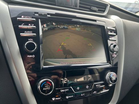 Used 2023 Nissan Murano SV image 19