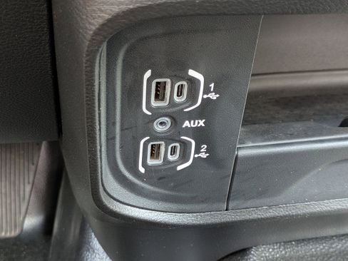 Used 2024 RAM 2500 Tradesman w/ Chrome Appearance Group AWD/4WD image 26