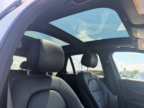 Used 2021 Mercedes-Benz GLC 300 4MATIC image 22